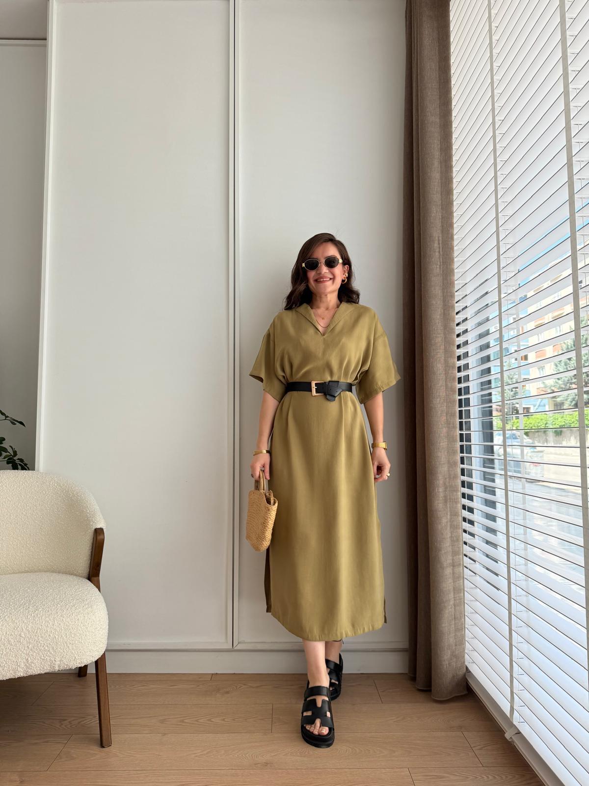 Olive Tensel Kumaş Kemerli Yanları Yırtmaçlı Elbise 2287