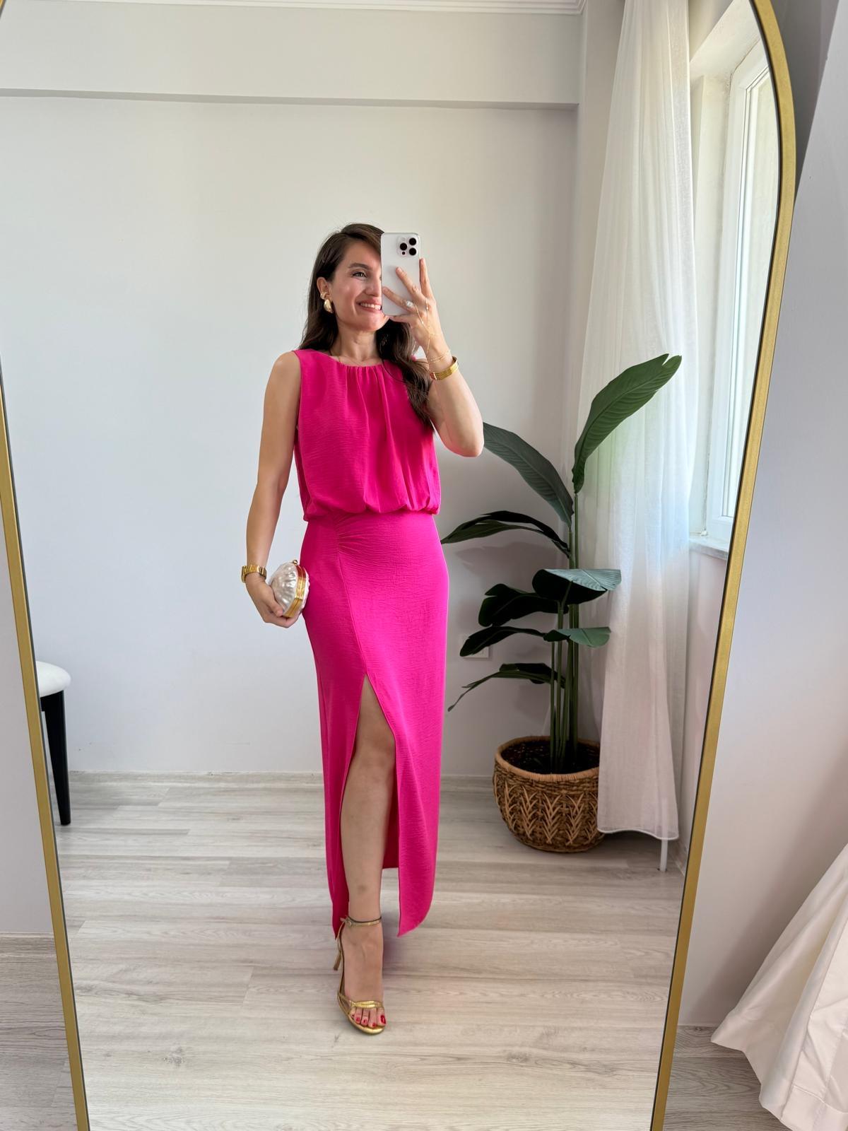 Pembe Büzgü Detaylı Yırtmaçlı Midi Boy Elbise 225