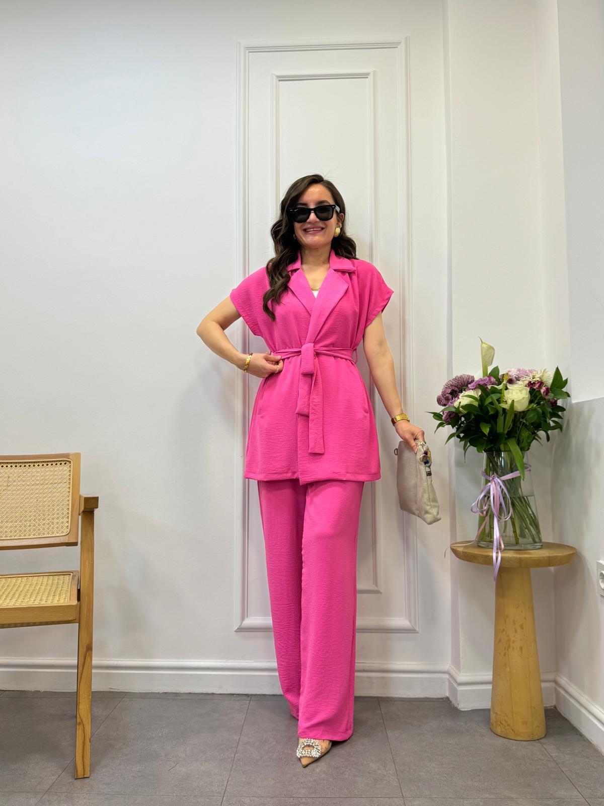 Pembe Kruvaze Yaka Kemerli Yelek Pantolon Takım 1905