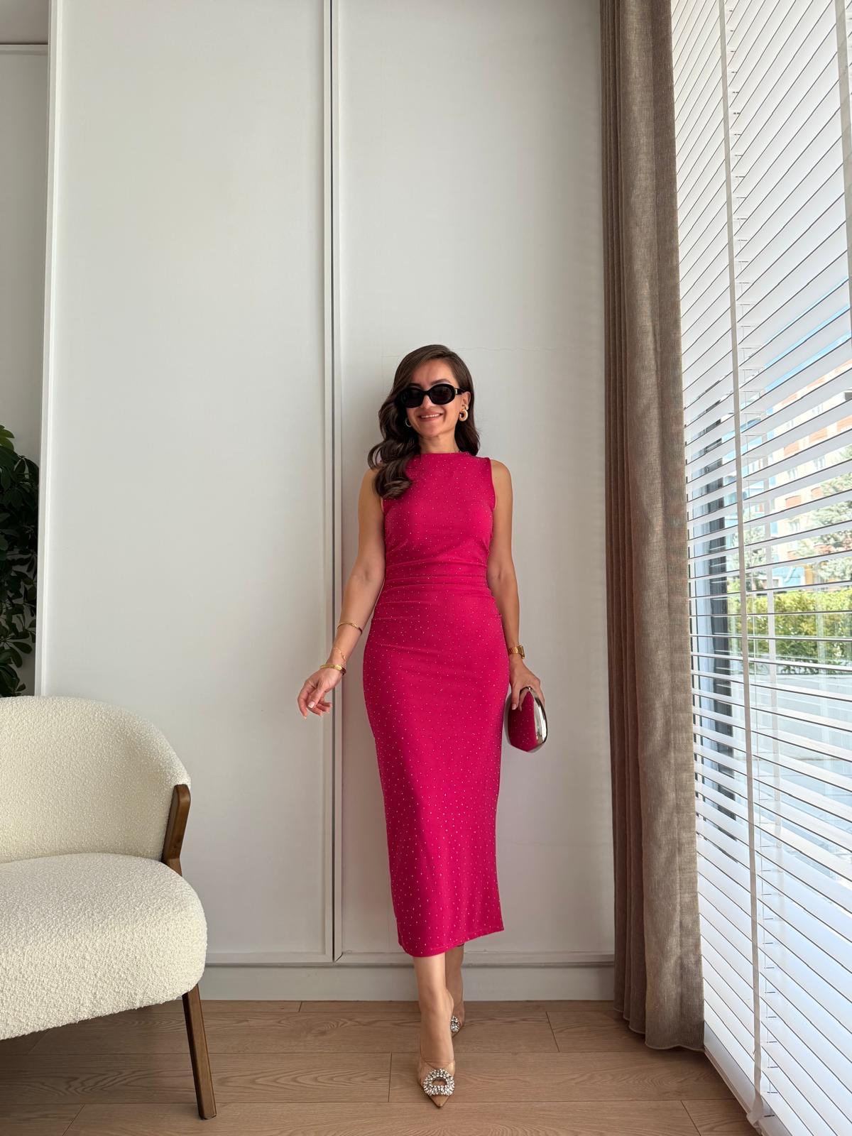 Pembe Taşlı Yırtmaçlı Midi Boy Elbise 1314