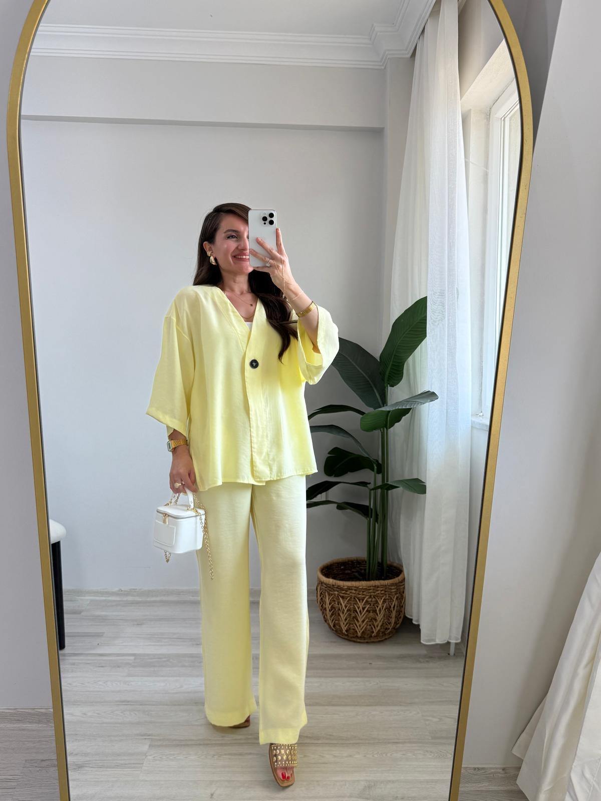 Sarı Kruvaze Yaka Düğmeli Kimono Takım 1121
