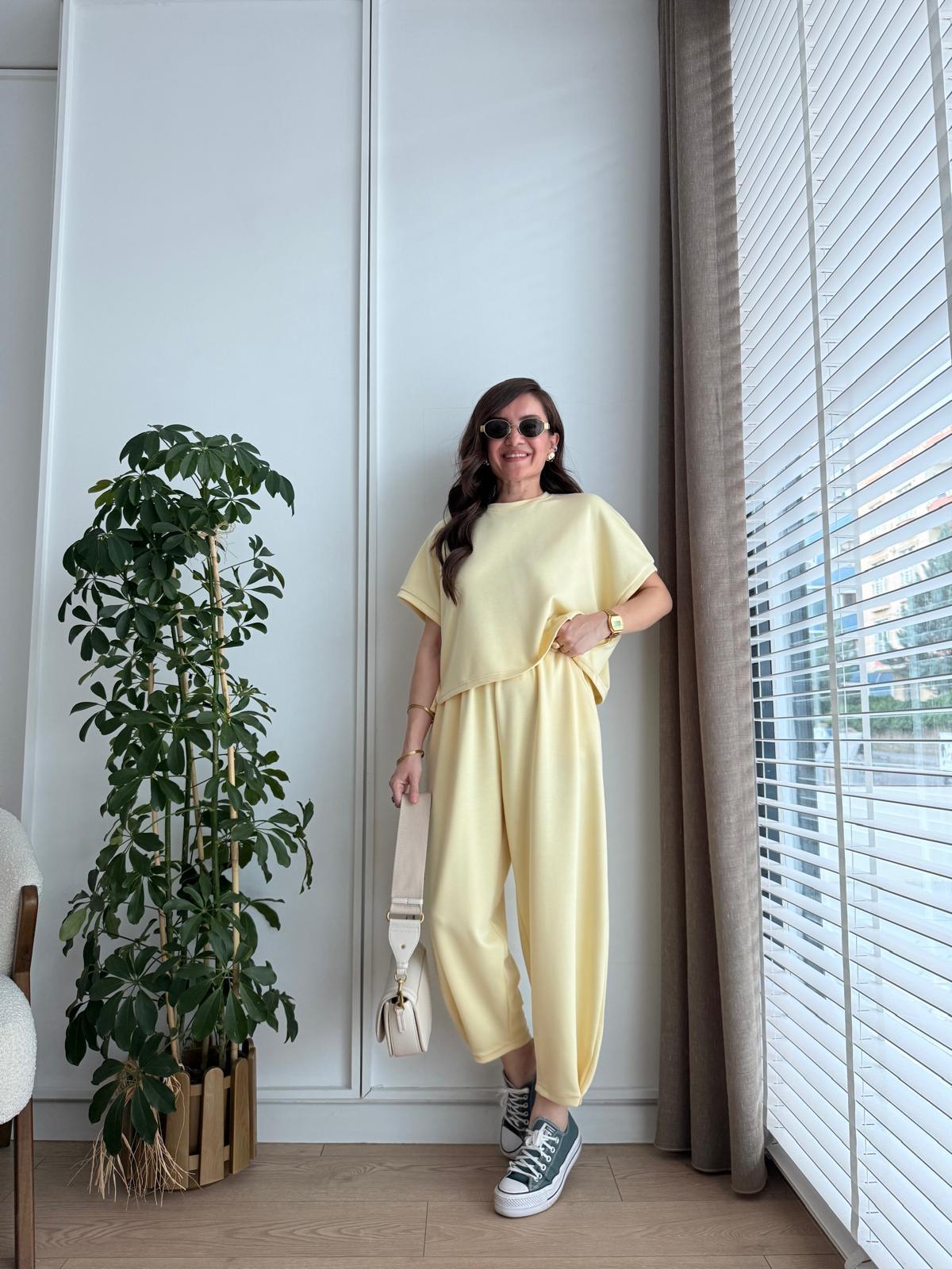Sarı Modal Kumaş Paça Detaylı Takım 963