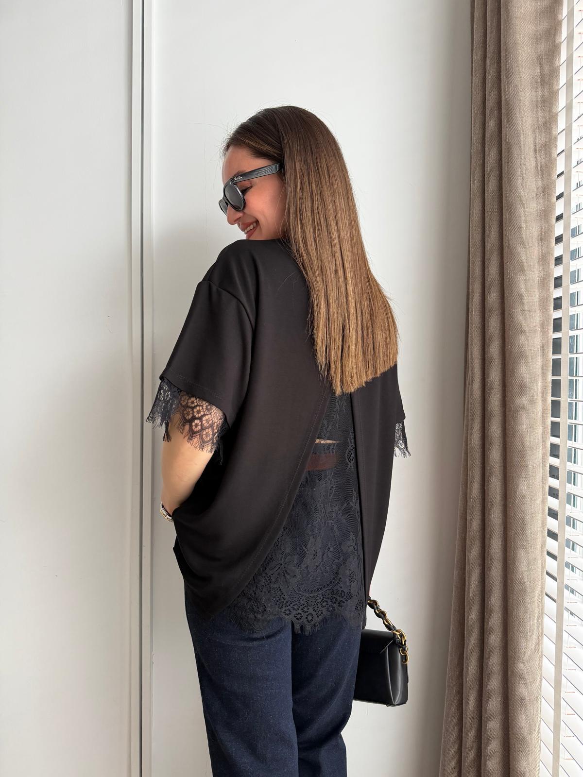 Siyah Arkası Dantelli Tshirt 1073