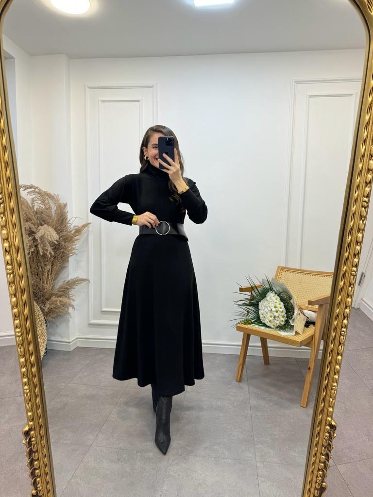 Siyah Balıkçı Yaka Kemer Detaylı Çan Elbise 3040