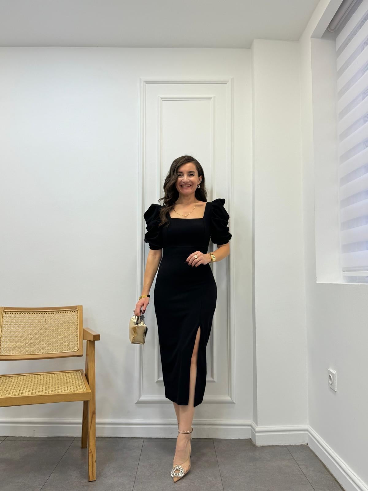 Siyah Balon Kol Sırt Dekolteli Elbise 4401