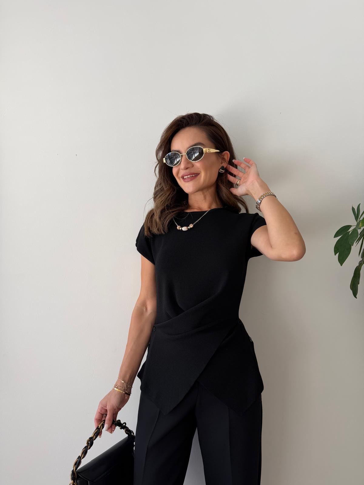 Siyah Bel Detaylı Boyun Aksesuarlı Bluz 5433