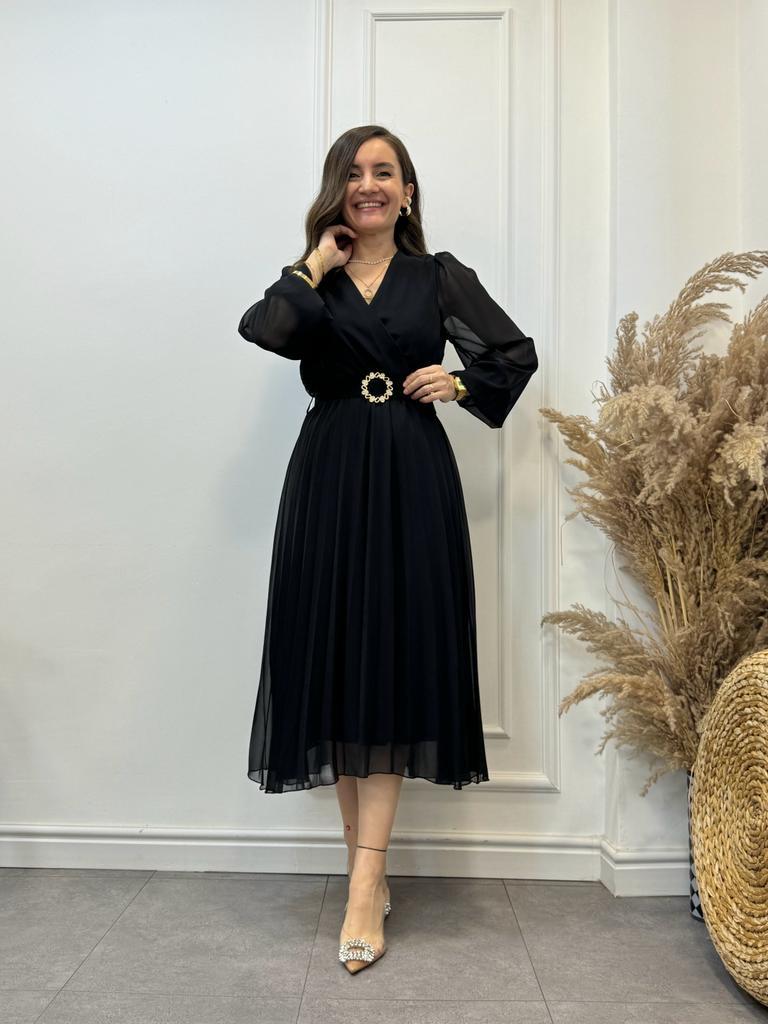 Siyah Beli Lastikli Piliseli Kemerli Elbise 3314