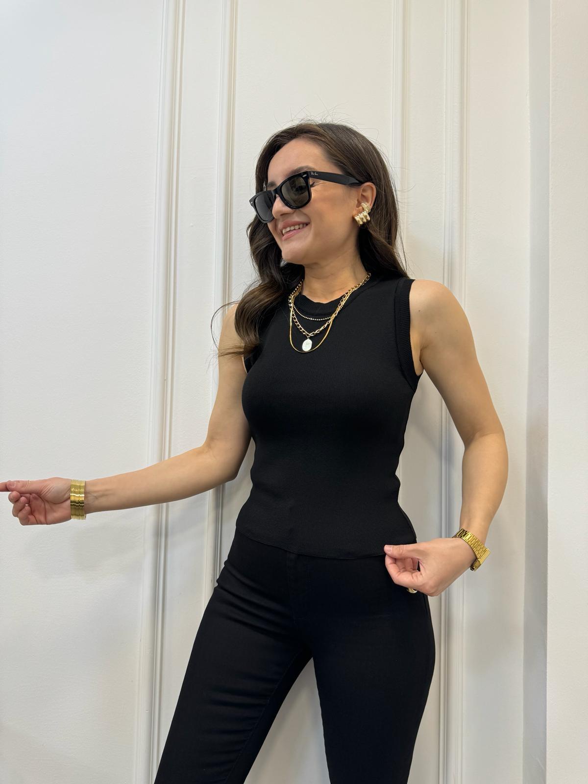 Siyah Bisiklet Yaka Sıfır Kol Atlet 3360