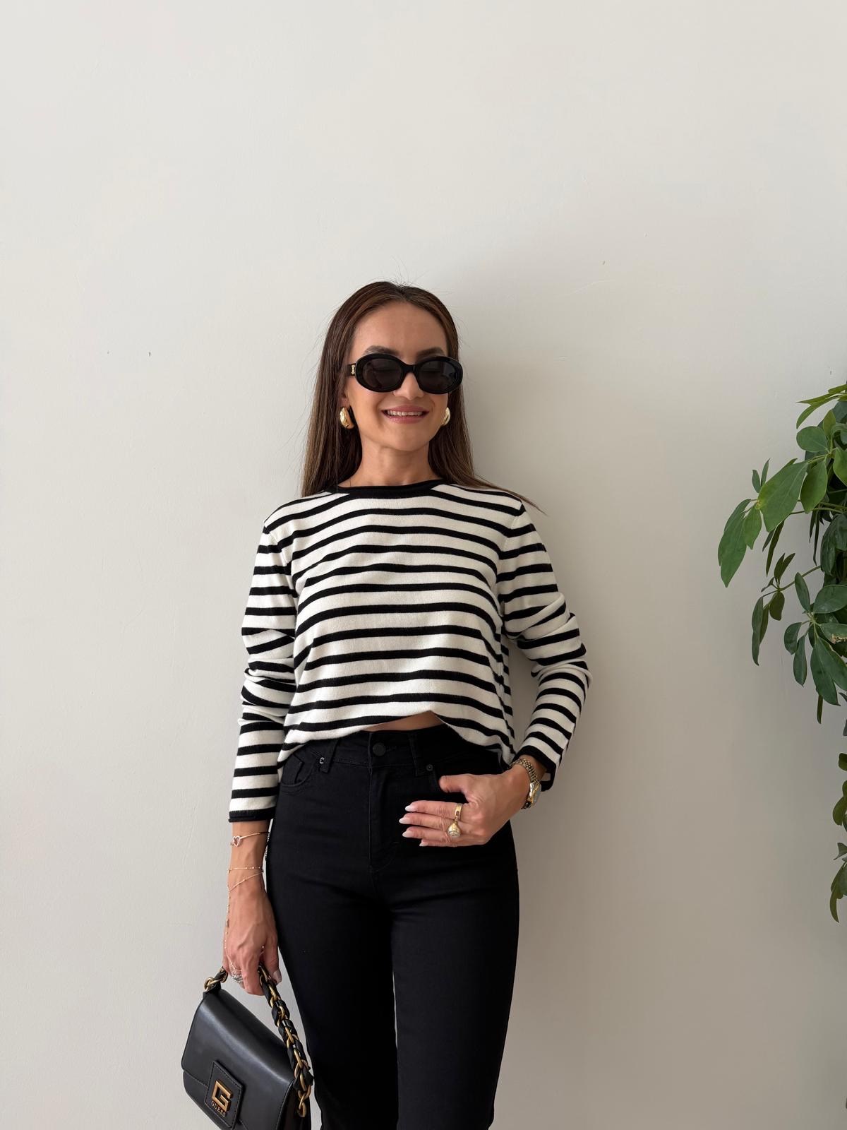 Siyah Çizgili Triko Bluz 26417