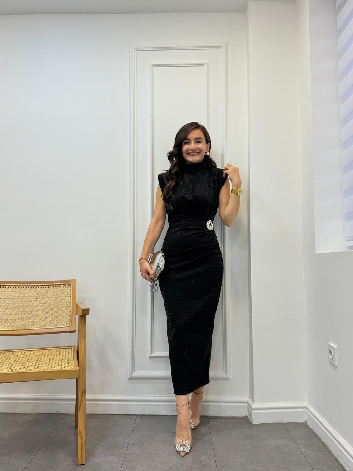 Siyah Damla Bronşlu Omuz Vatkalı Simli Elbise 4418