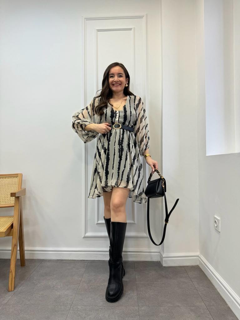 Siyah Desenli Önü Düğmeli Kemerli Şifon Elbise 35027