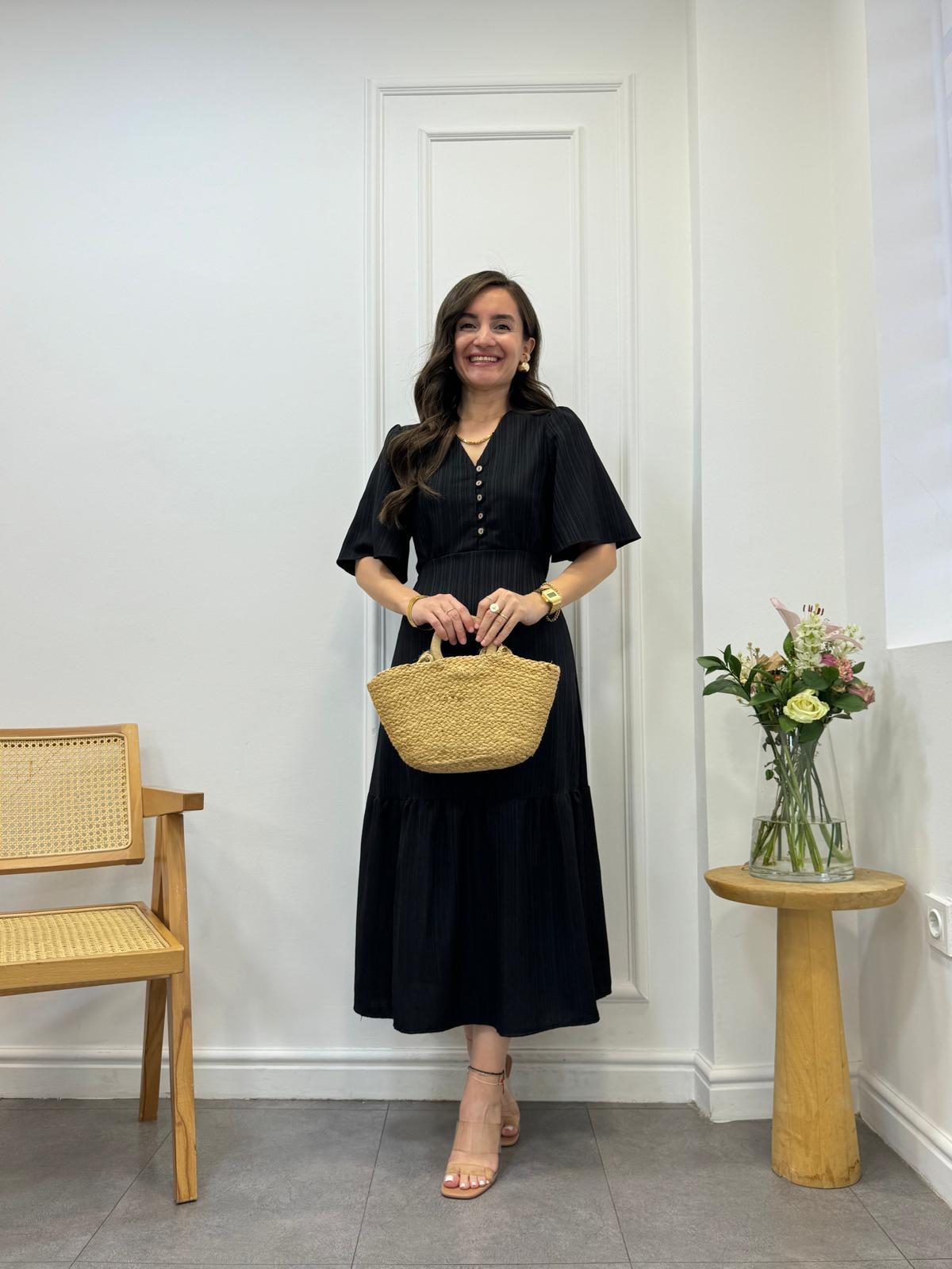 Siyah Düğmeli Bel Bağlama Detaylı Elbise 3524