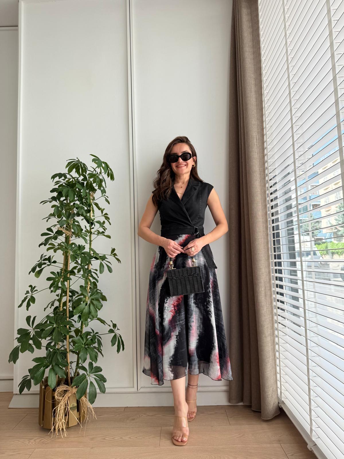 Siyah Eteği Şifon Kemer Detaylı Denim Elbise 2449