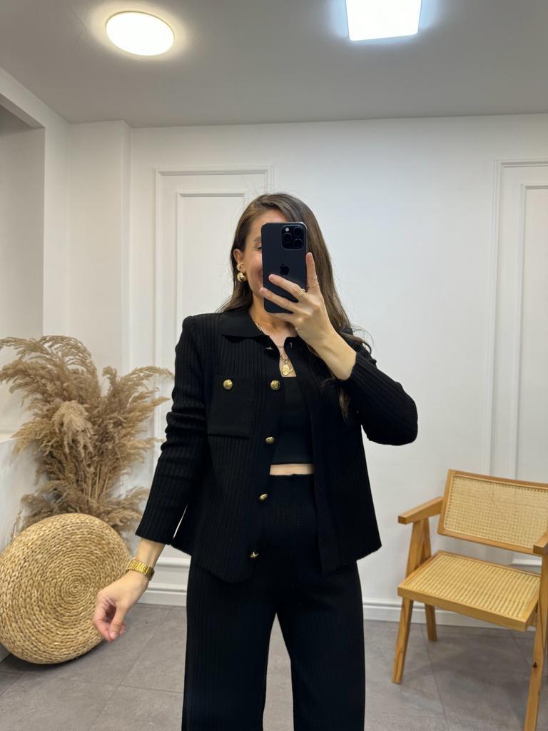 Siyah Fitilli Polo Yaka Gold Düğme Detaylı Hırka 4061