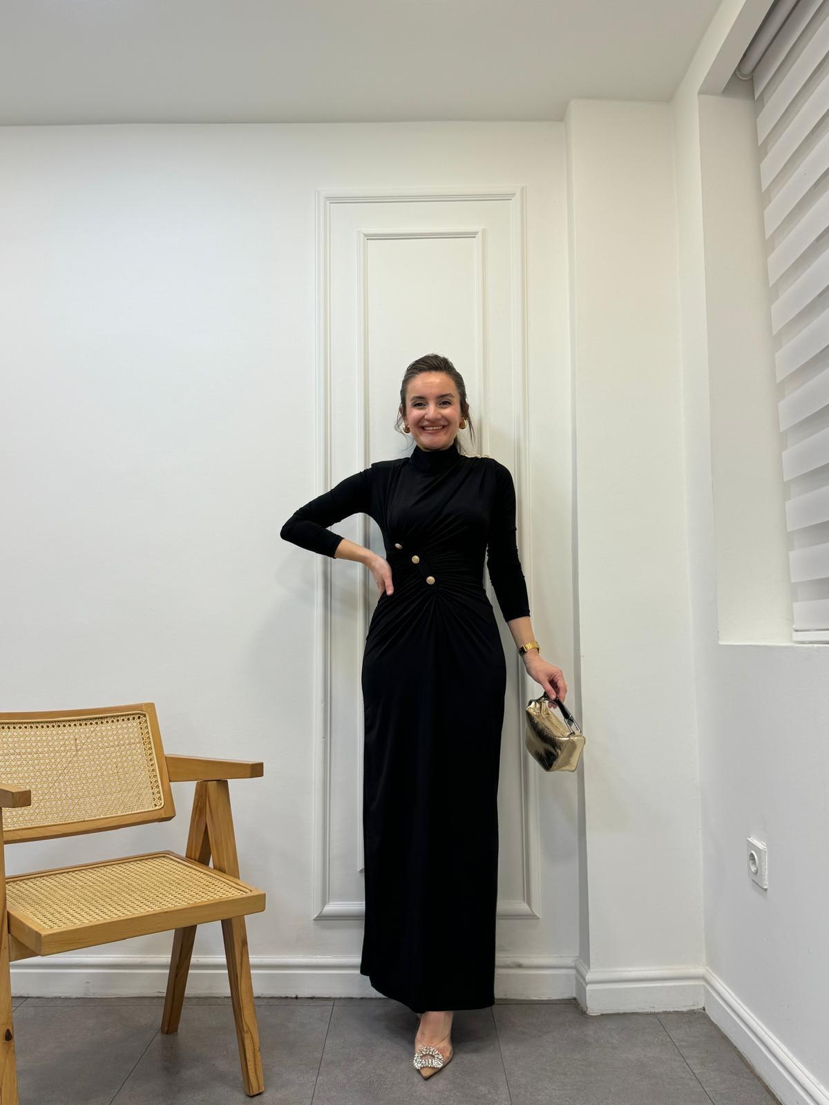 Siyah Gold Düğme Ön Detaylı Drapeli Elbise 393