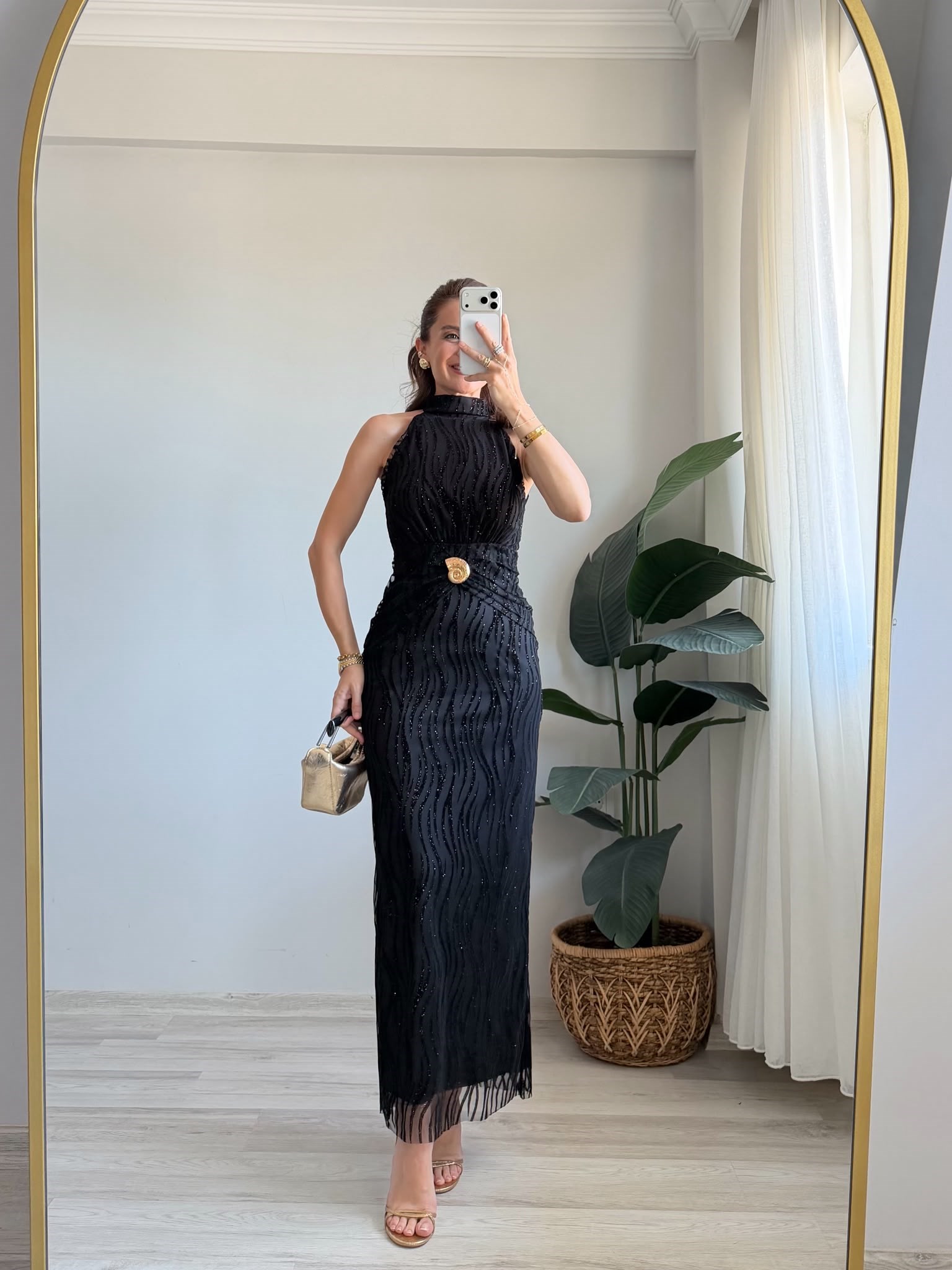 Siyah Gold Tokalı Sim Floklu Halter Yaka Elbise 4023