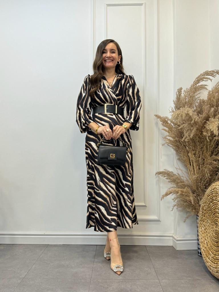 Siyah Kahve Zebra Baskılı Kemerli Saten Elbise 3150