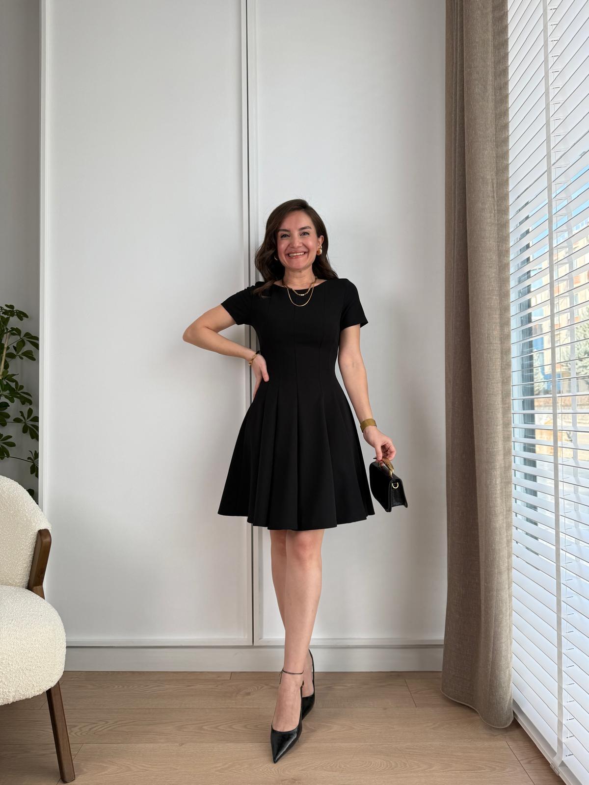 Siyah Kısa Kol Mini Kloş Elbise 1199