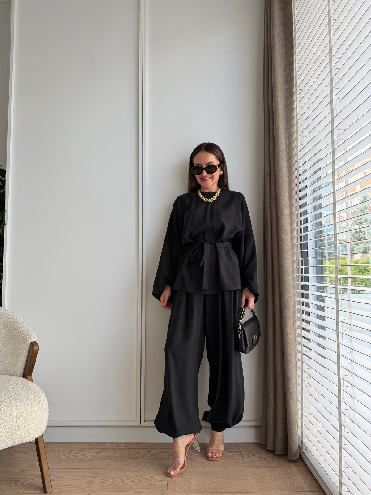 Siyah Kol Detaylı Bağlamalı Tensel Takım 265188