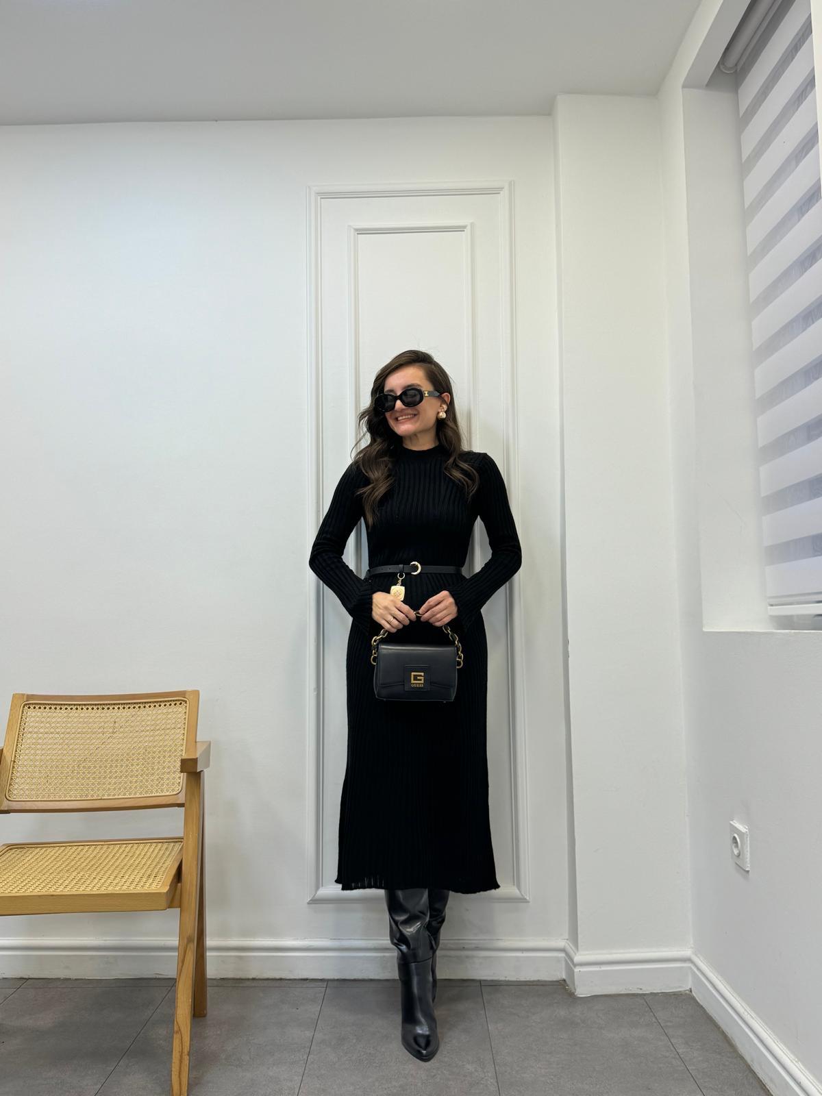 Siyah Kol Detaylı Uzun Triko Elbise 0926