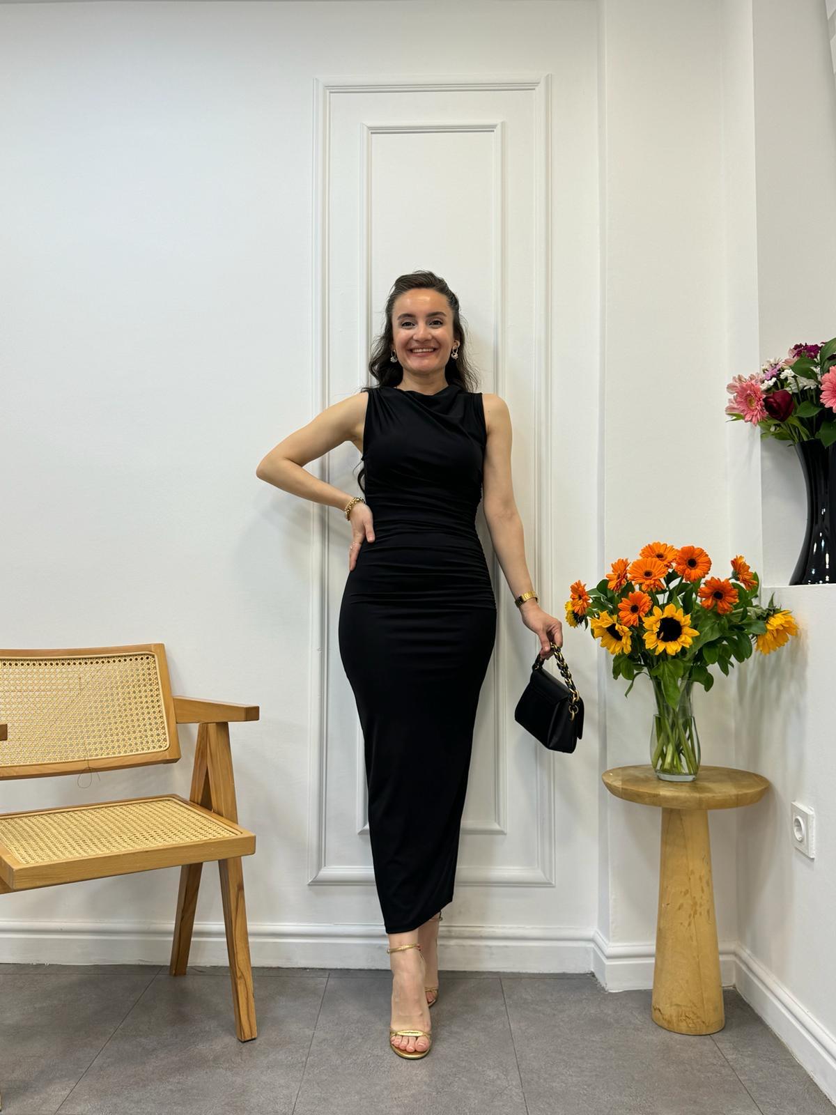 Siyah Kolsuz Drapeli Elbise 3089