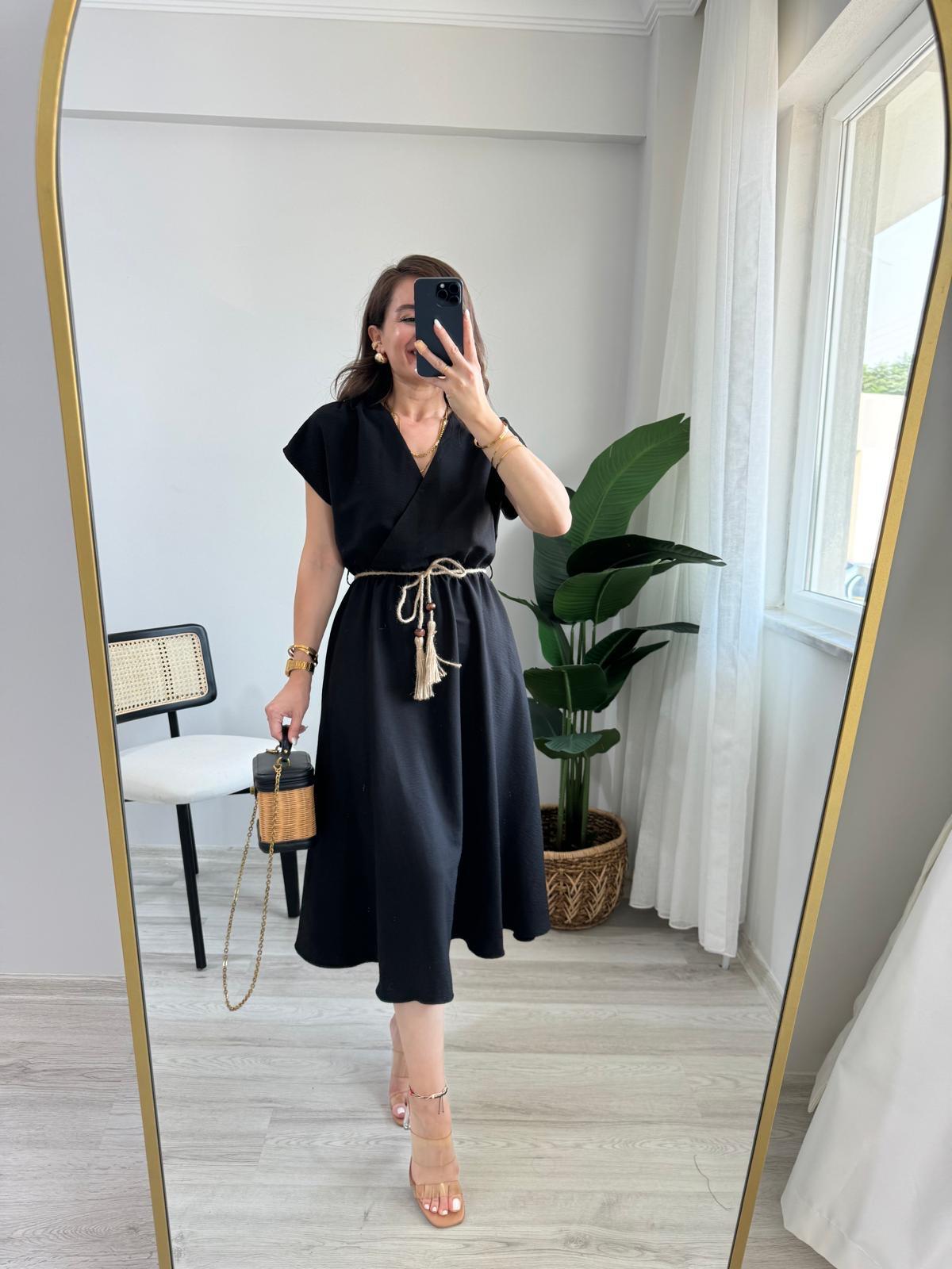 Siyah Kruvaze Yaka Hasır Kemerli Elbise 31750