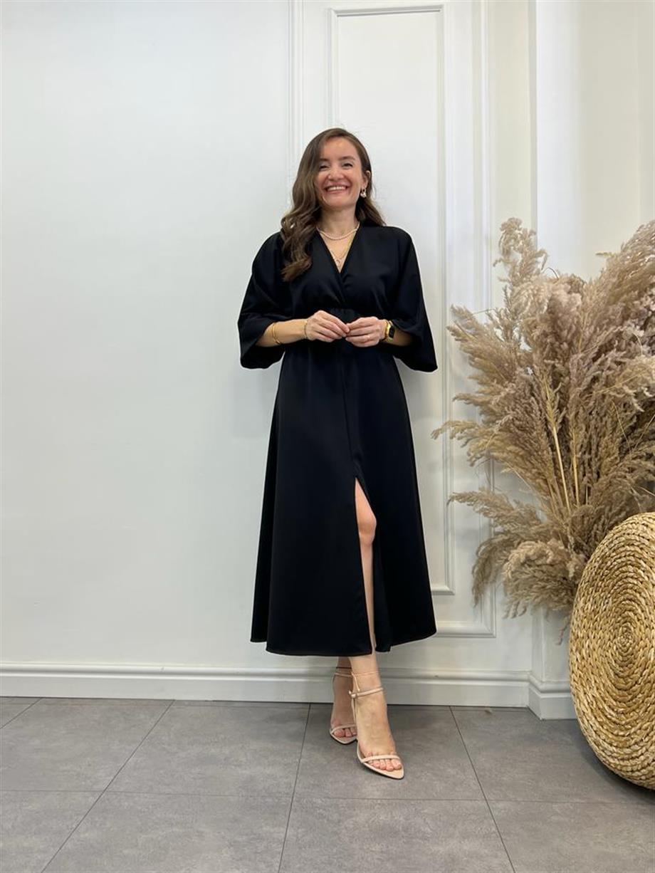 Siyah Kruvaze Yaka Yırtmaçlı Elbise 3027