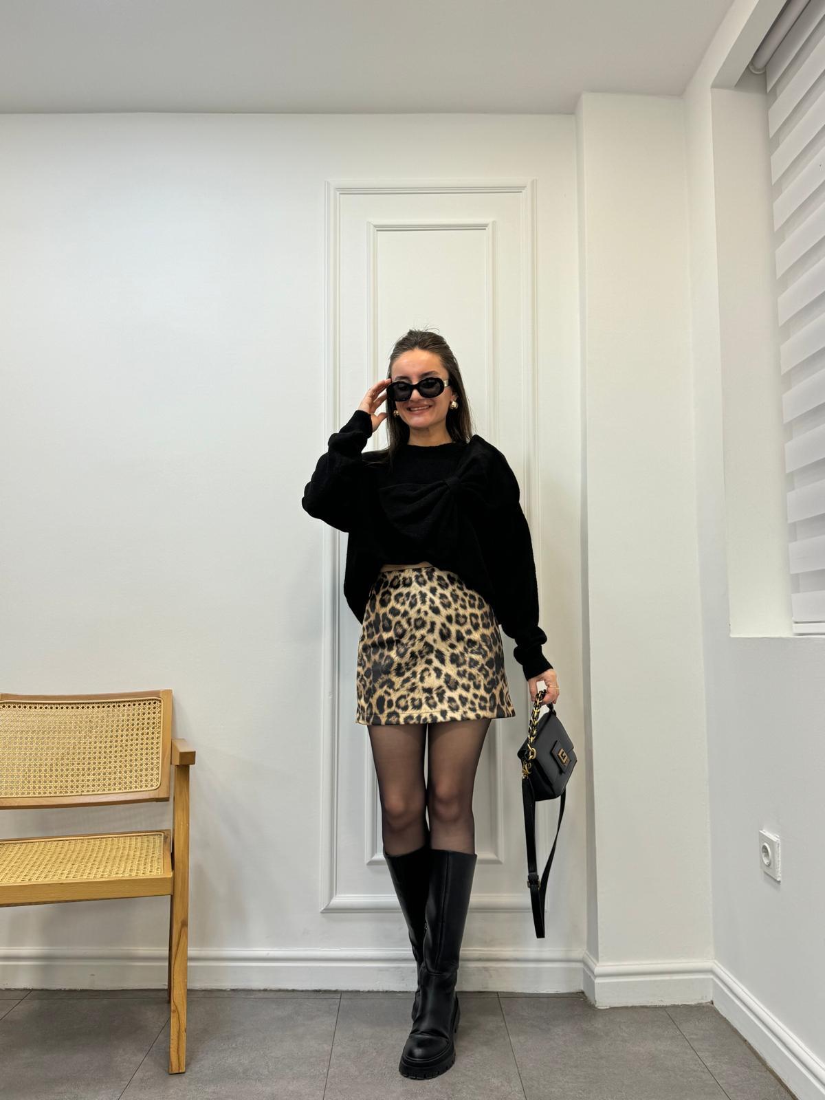 Siyah Leopar Desen Lüx Kalite Süet Mini Etek 241048