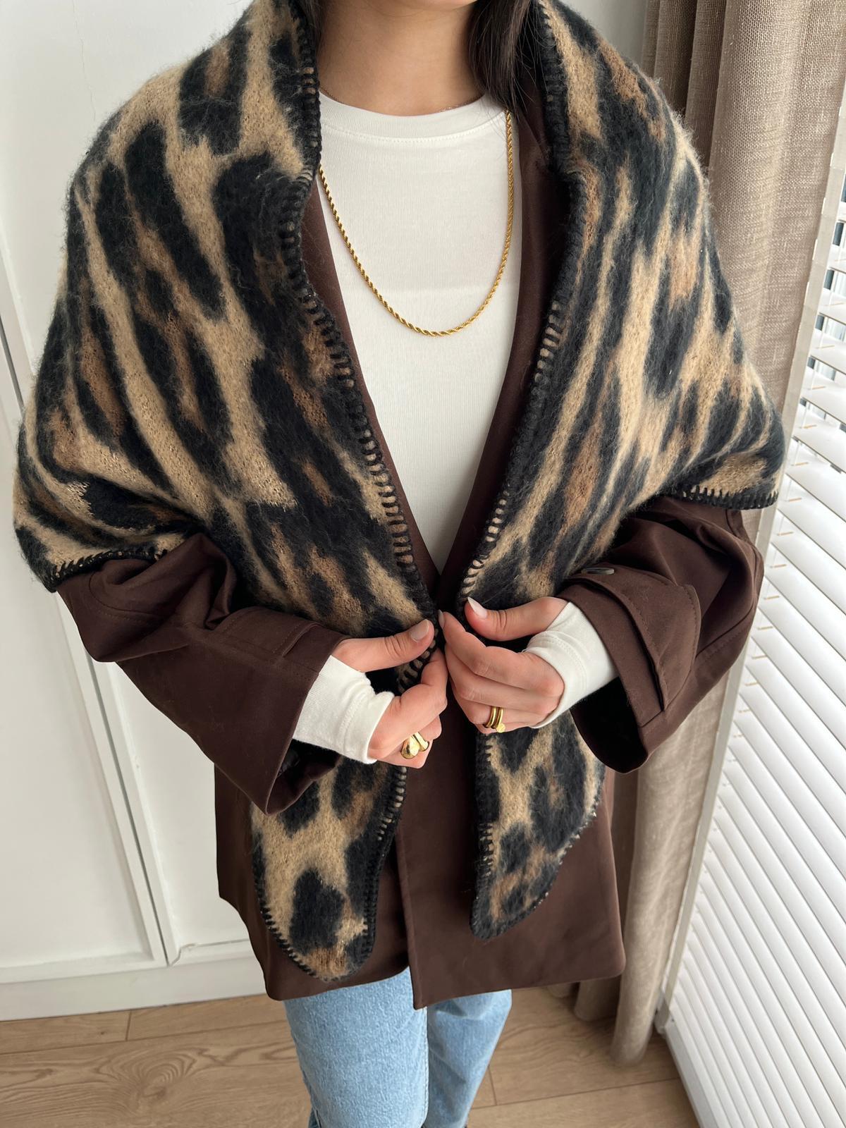 Siyah Leopar Desen Sim Geçişli Üçgen Şal 14809