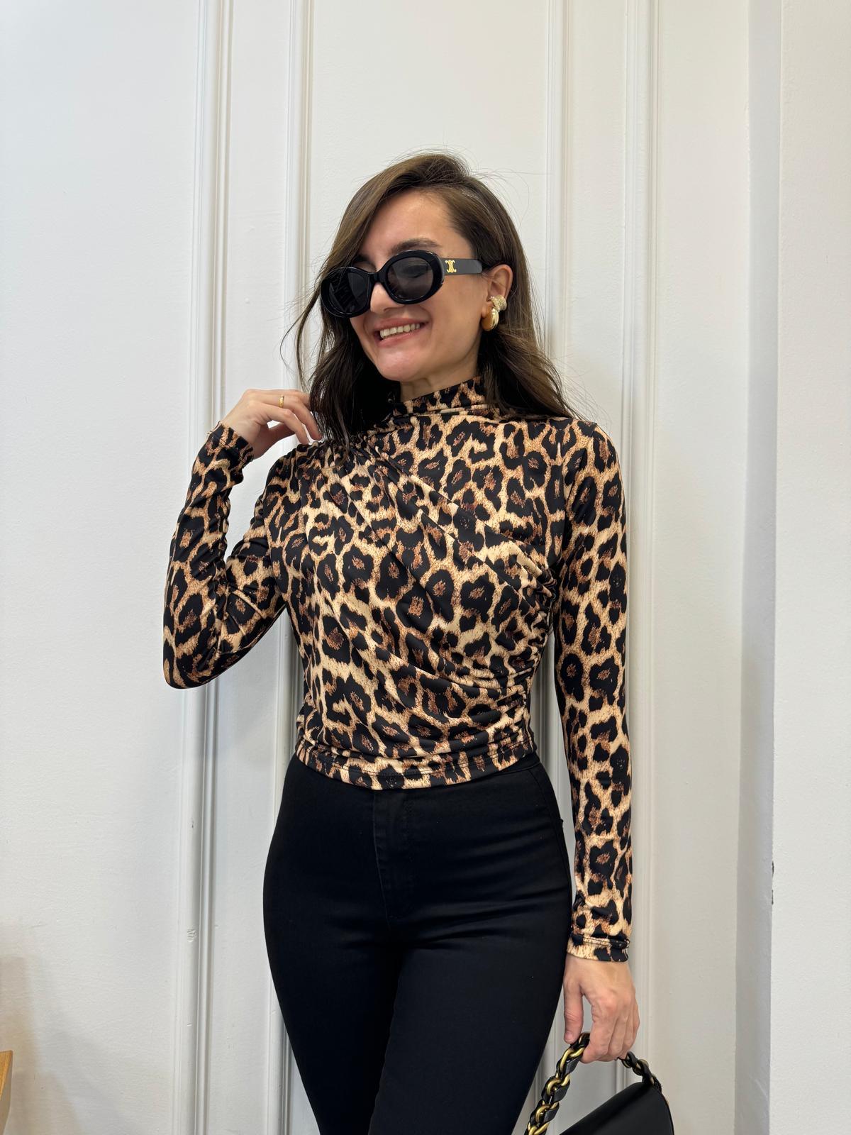 Siyah Leopar Desenli Büzgülü Bluz 1357