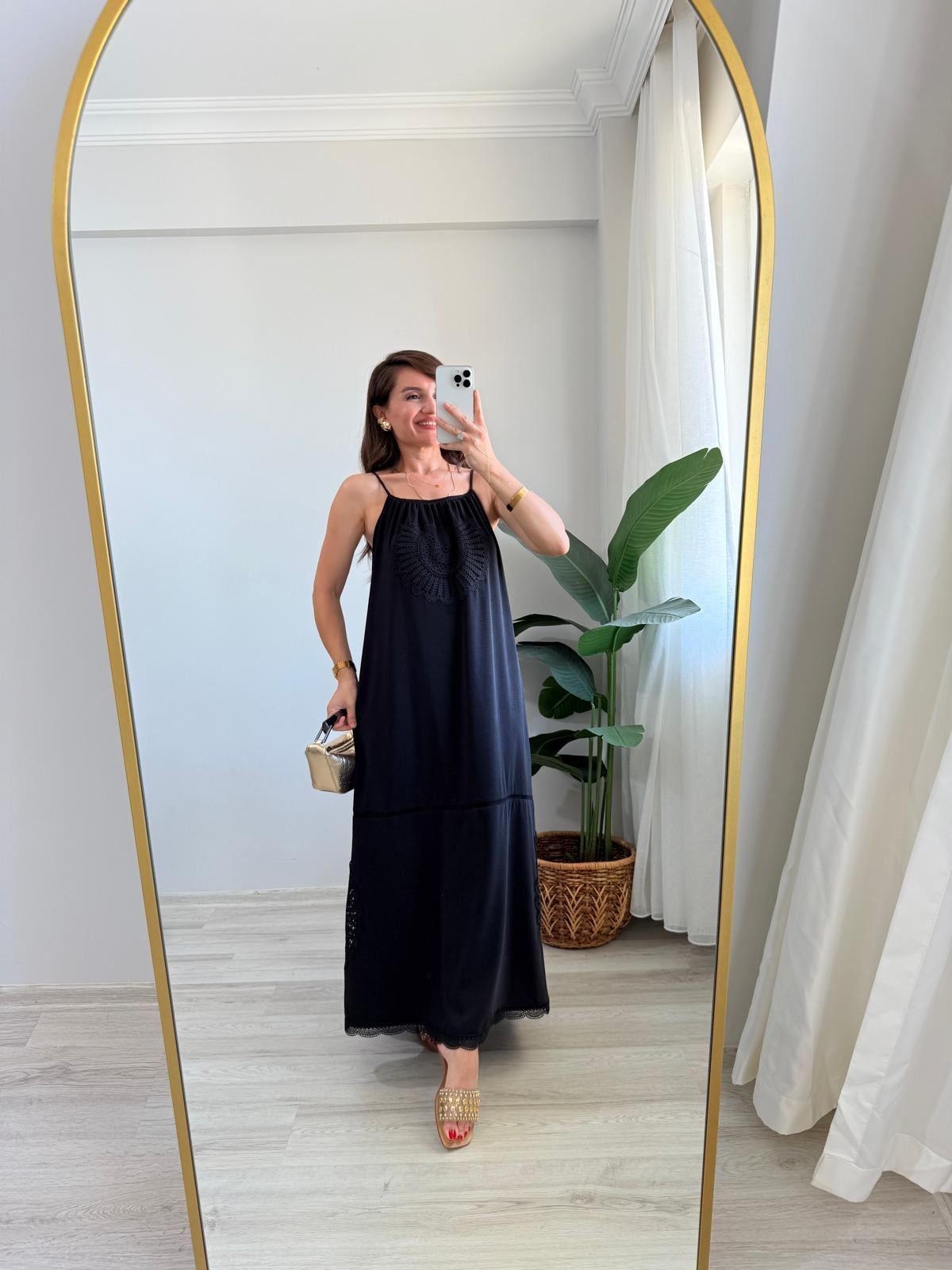 Siyah Nakış İşlemeli Askılı Elbise 5125