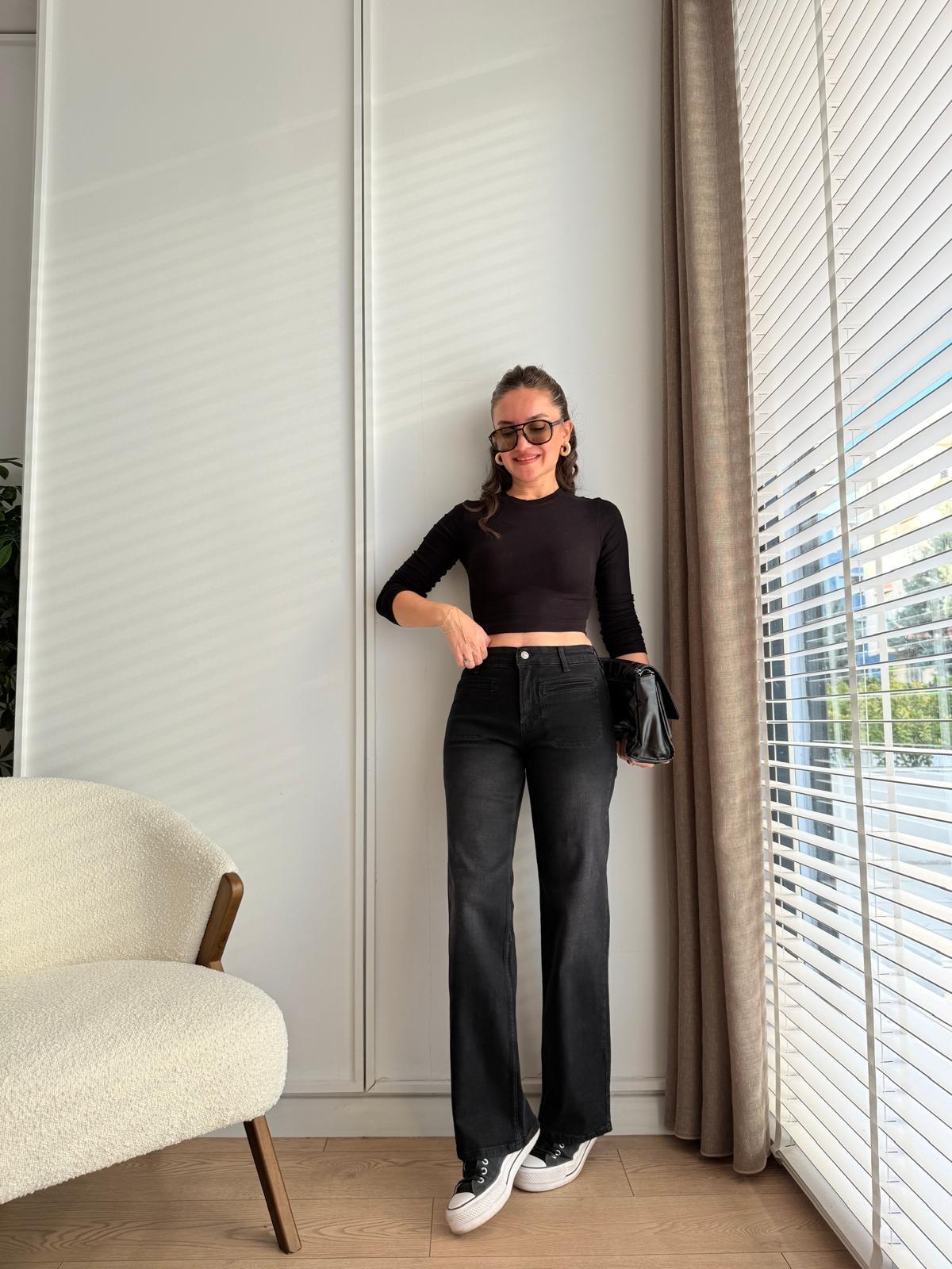 Siyah Ön Cep Detaylı Geniş Paça Jean 3970