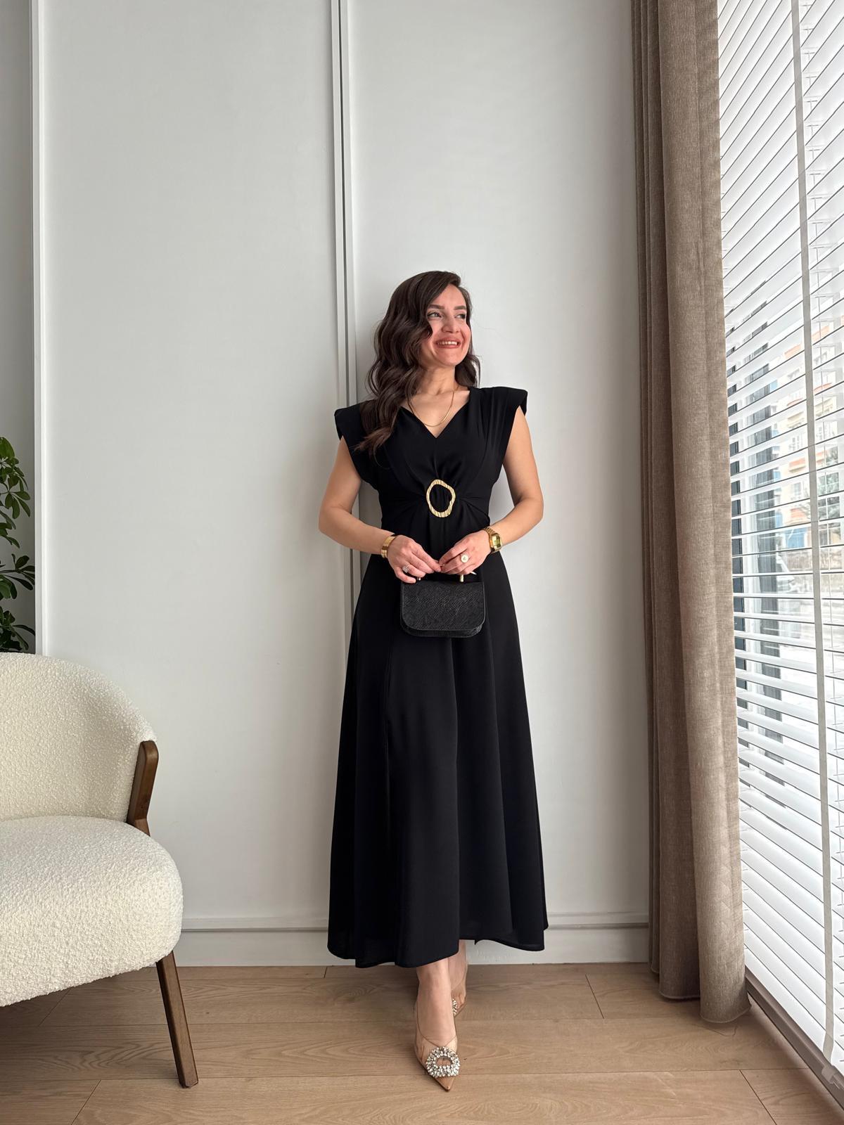 Siyah Ön Toka Detaylı Vatkalı Elbise 4506