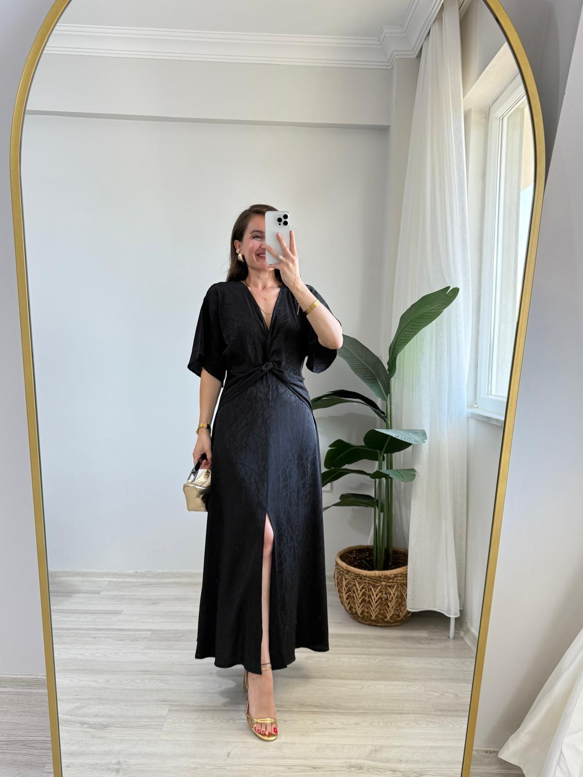 Siyah Önü Düğüm Detaylı Yırtmaçlı Jakar Elbise 251670