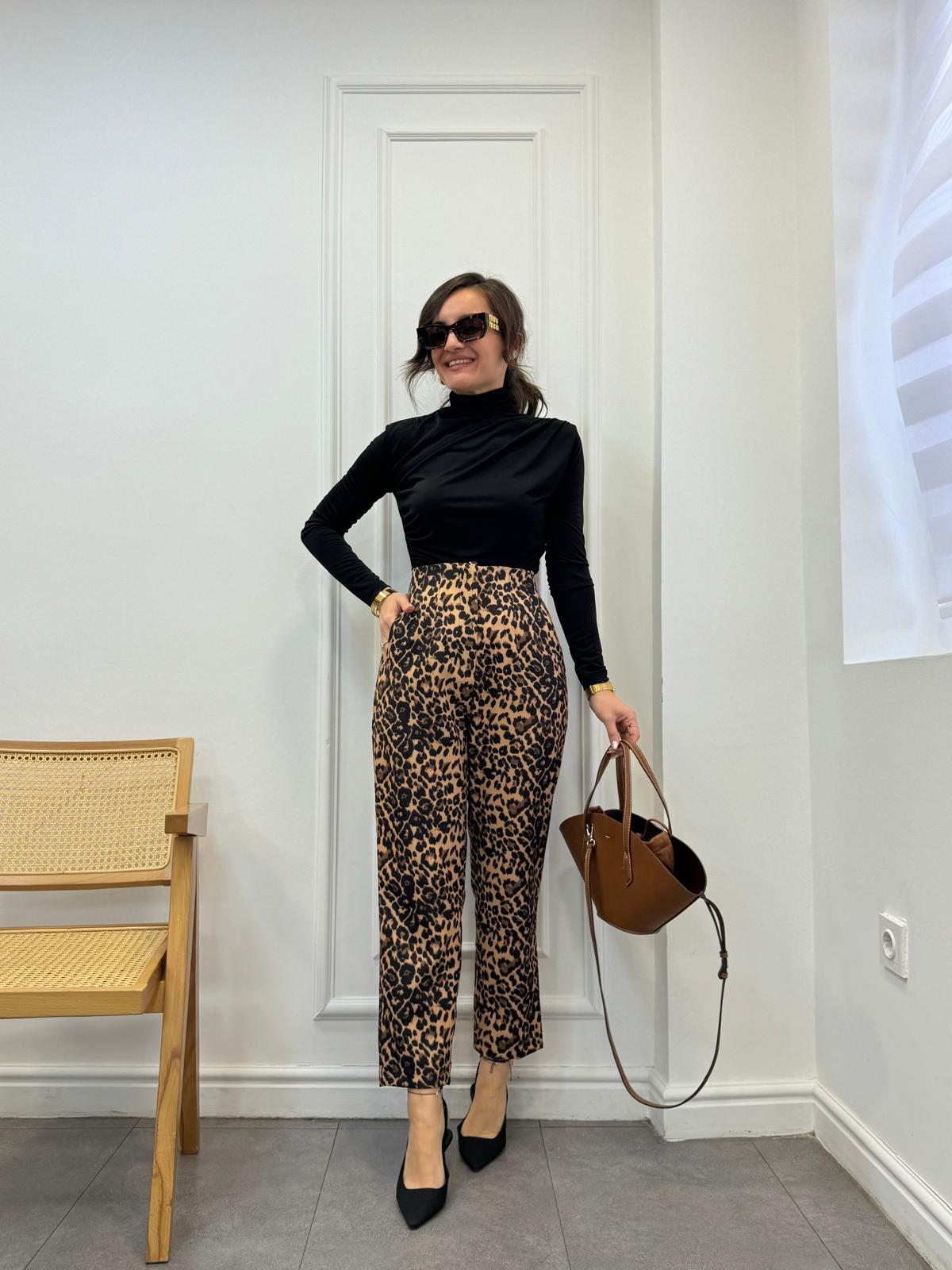 Siyah Önü Flotalı Leopar Desen Kumaş Pantolon 1812