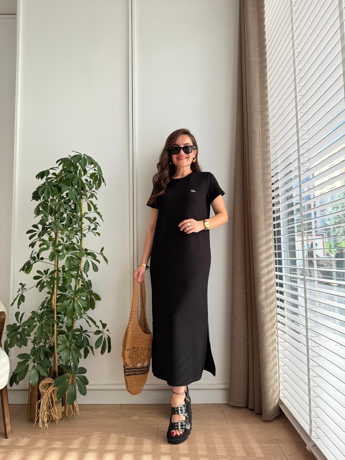 Siyah Orjinal Marka Yanları Yırtmaçlı Elbise S02