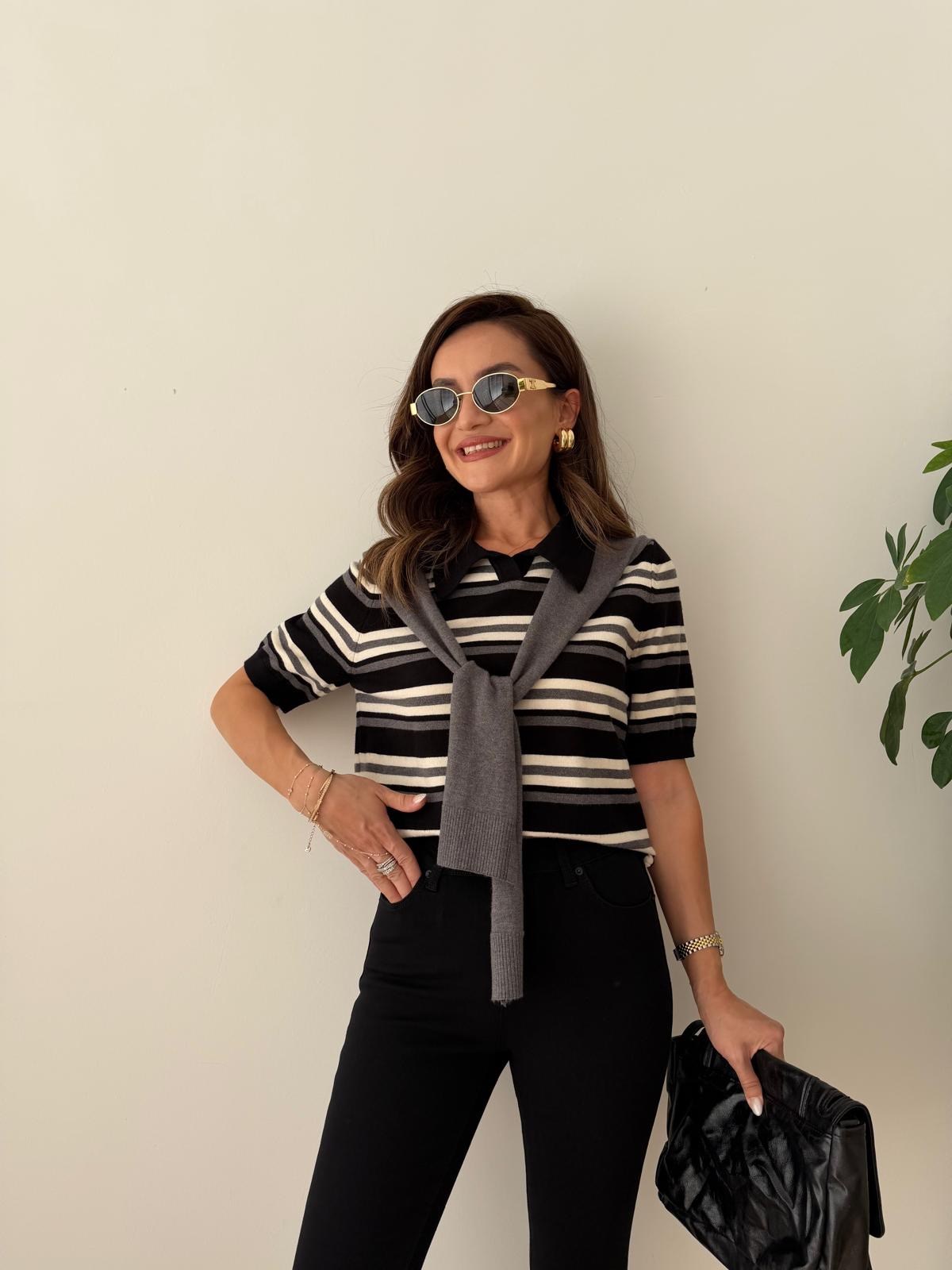 Siyah Polo Yaka Atkılı Çizgili Triko Bluz 146028