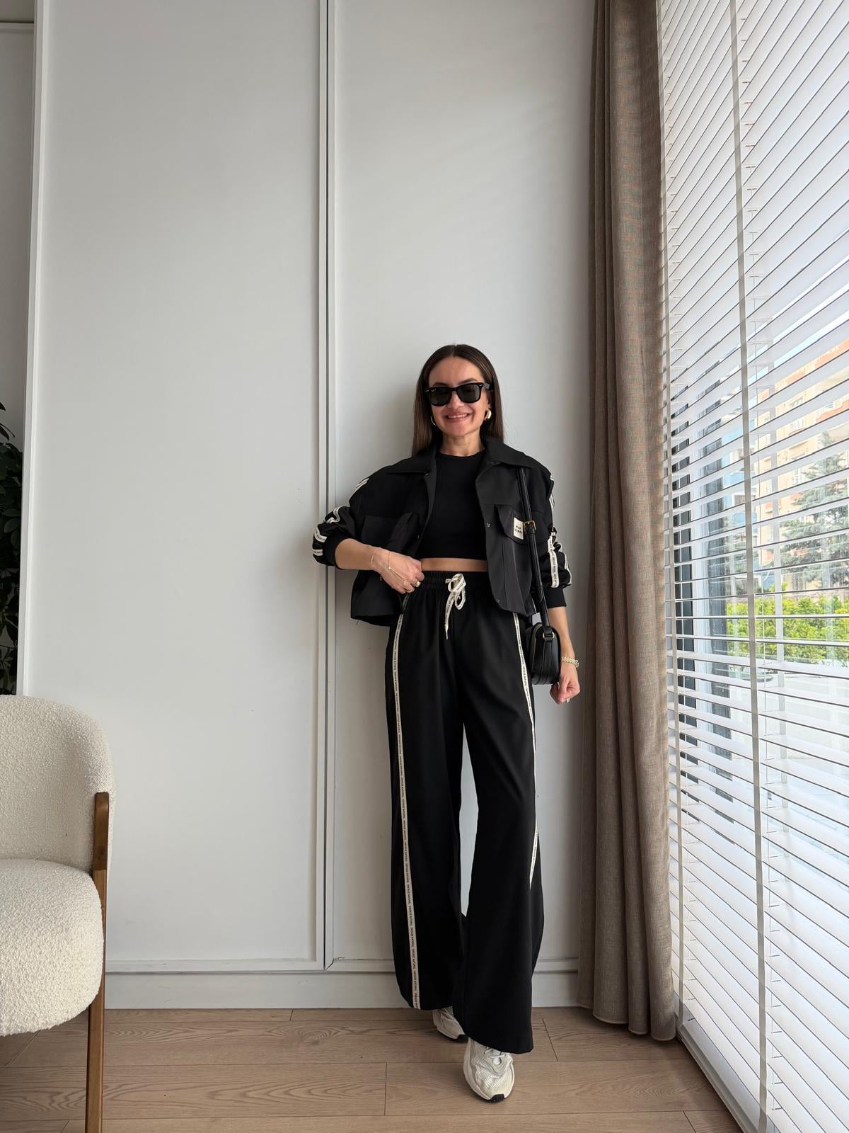 Siyah Şerit Detaylı Ceket Pantolon Takım 580677