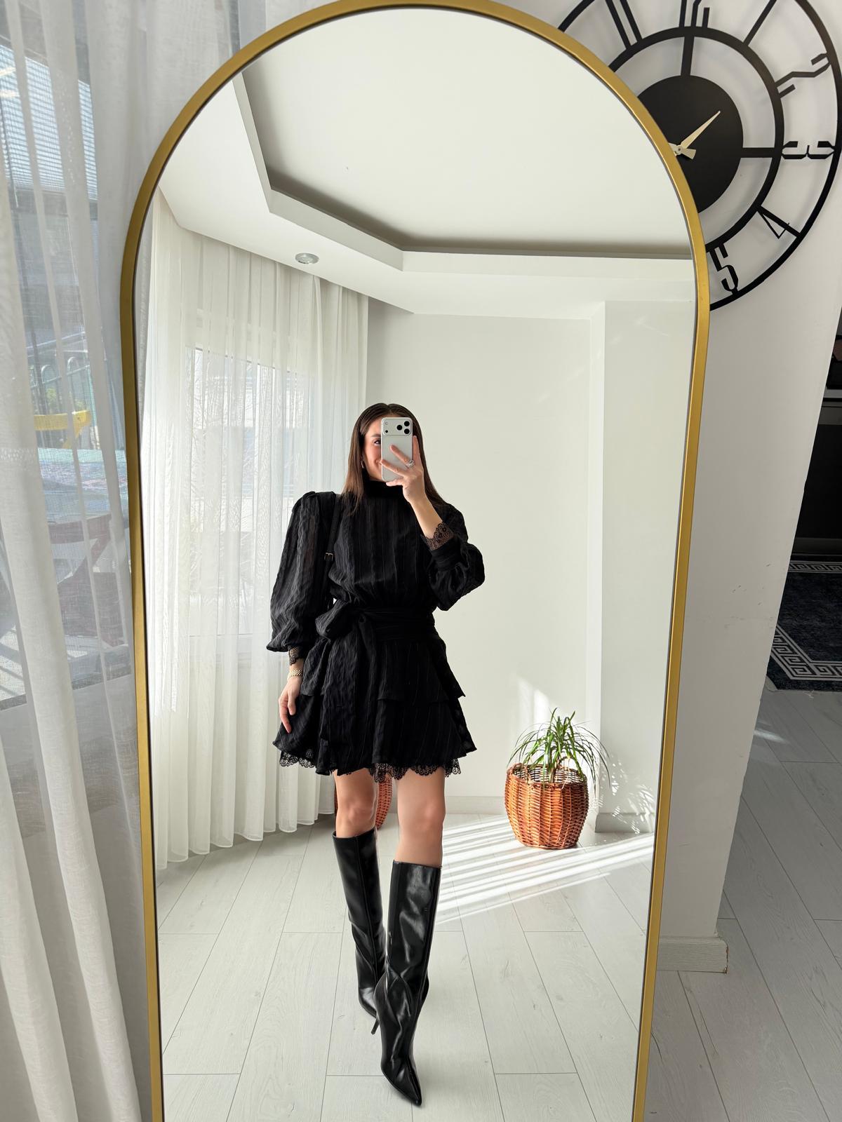 Siyah Sim Geçişli Dantel Detaylı Tasarım Elbise 35540