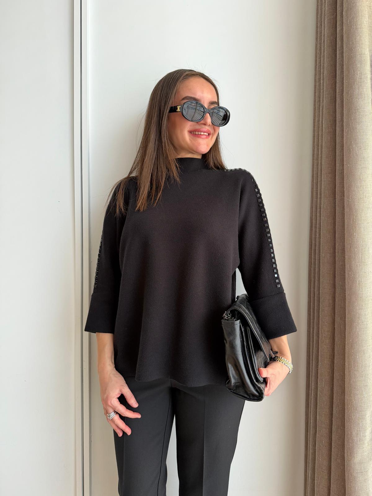 Siyah Taş Detaylı Double Kol Kazak 140544