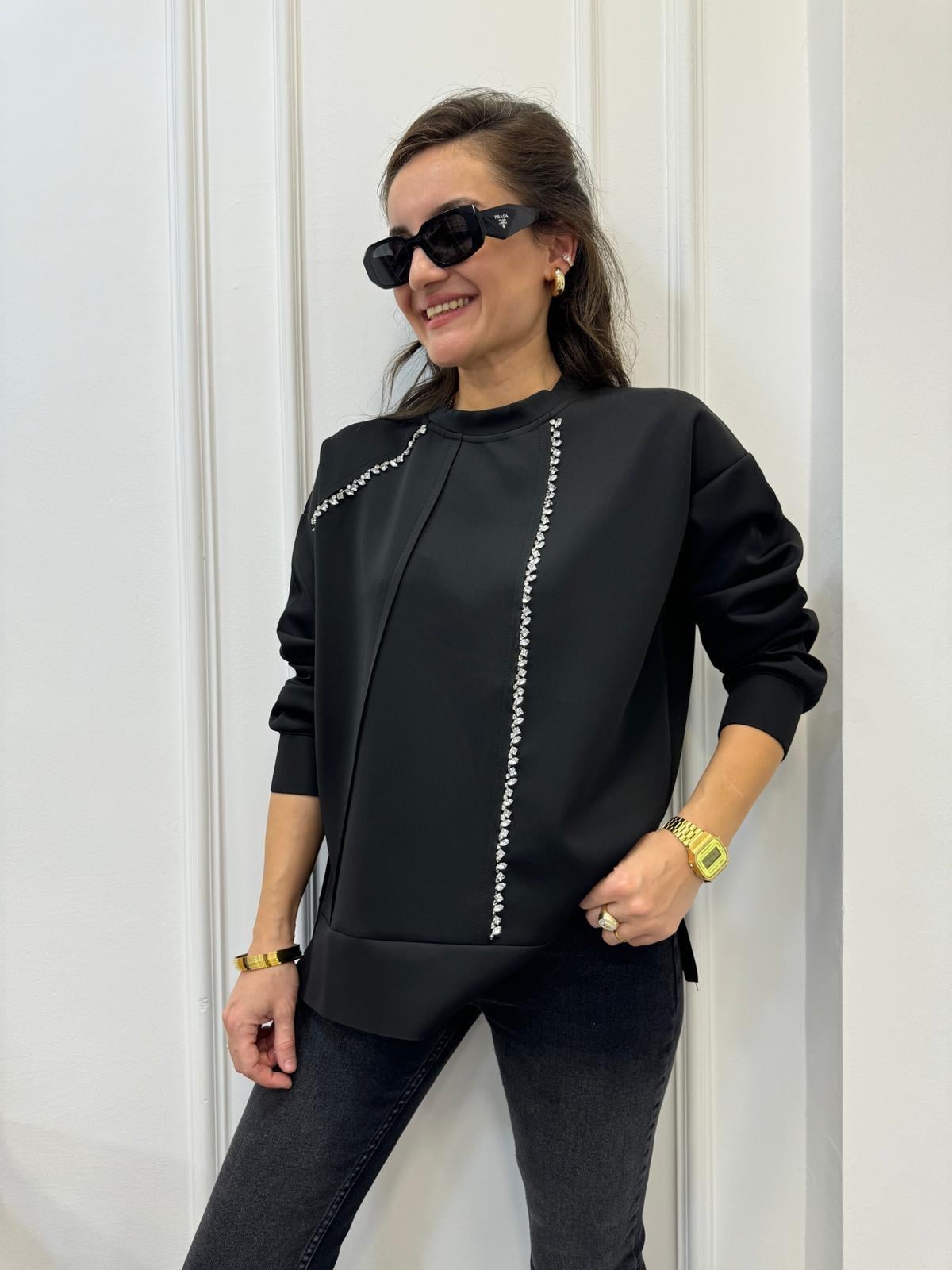 Siyah Taş İşlemeli Tasarım Sweatshırt 35368