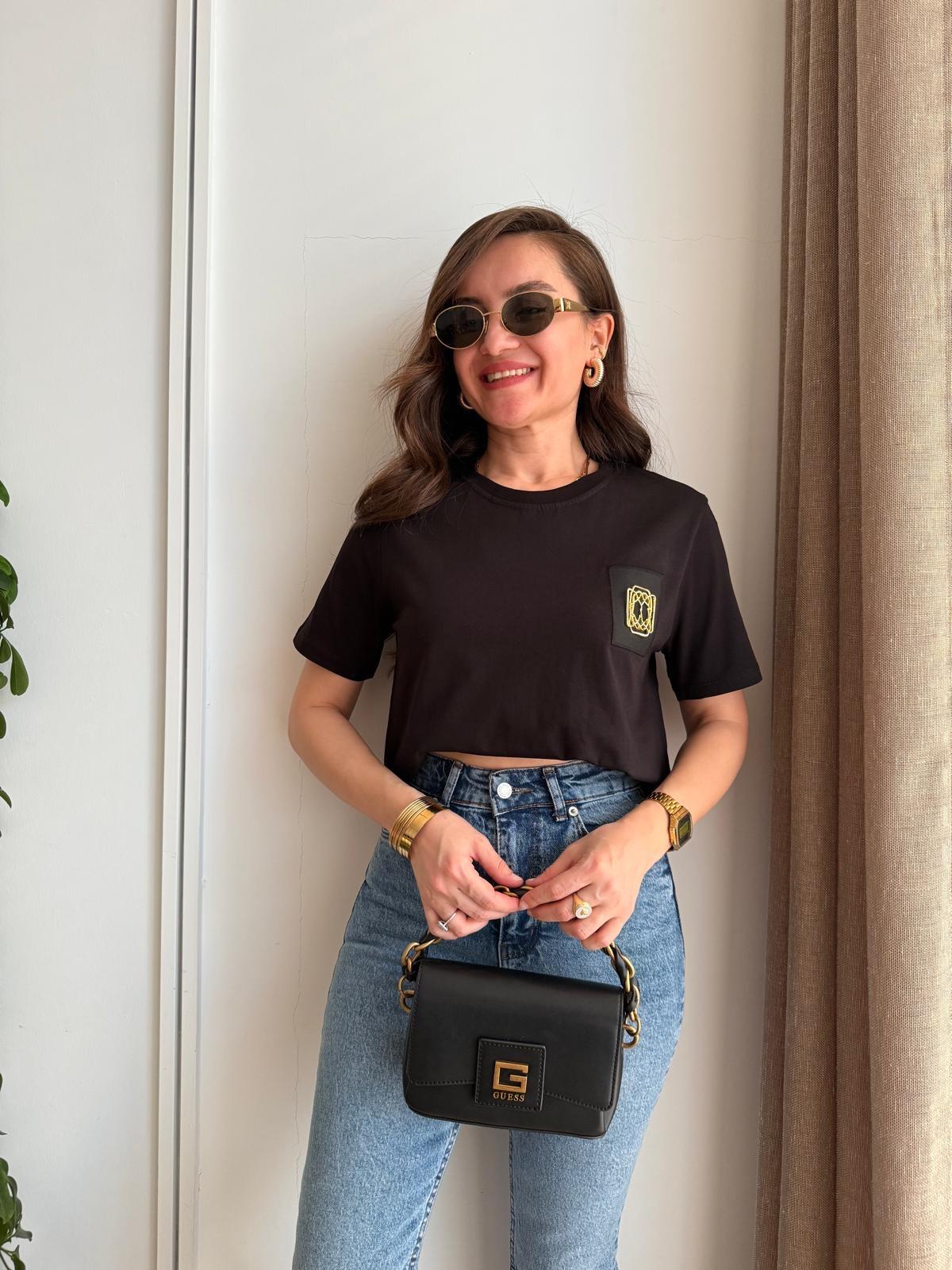 Siyah Toka Detaylı Tshirt 16858