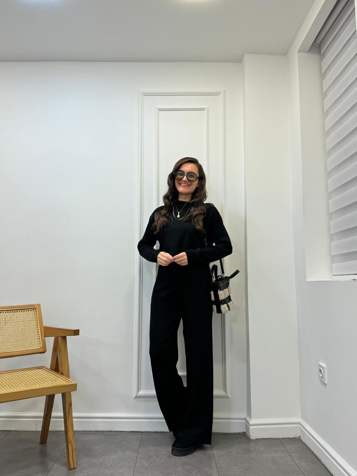 Siyah Triko Bluz Pantolon Fitilli Takım 4237