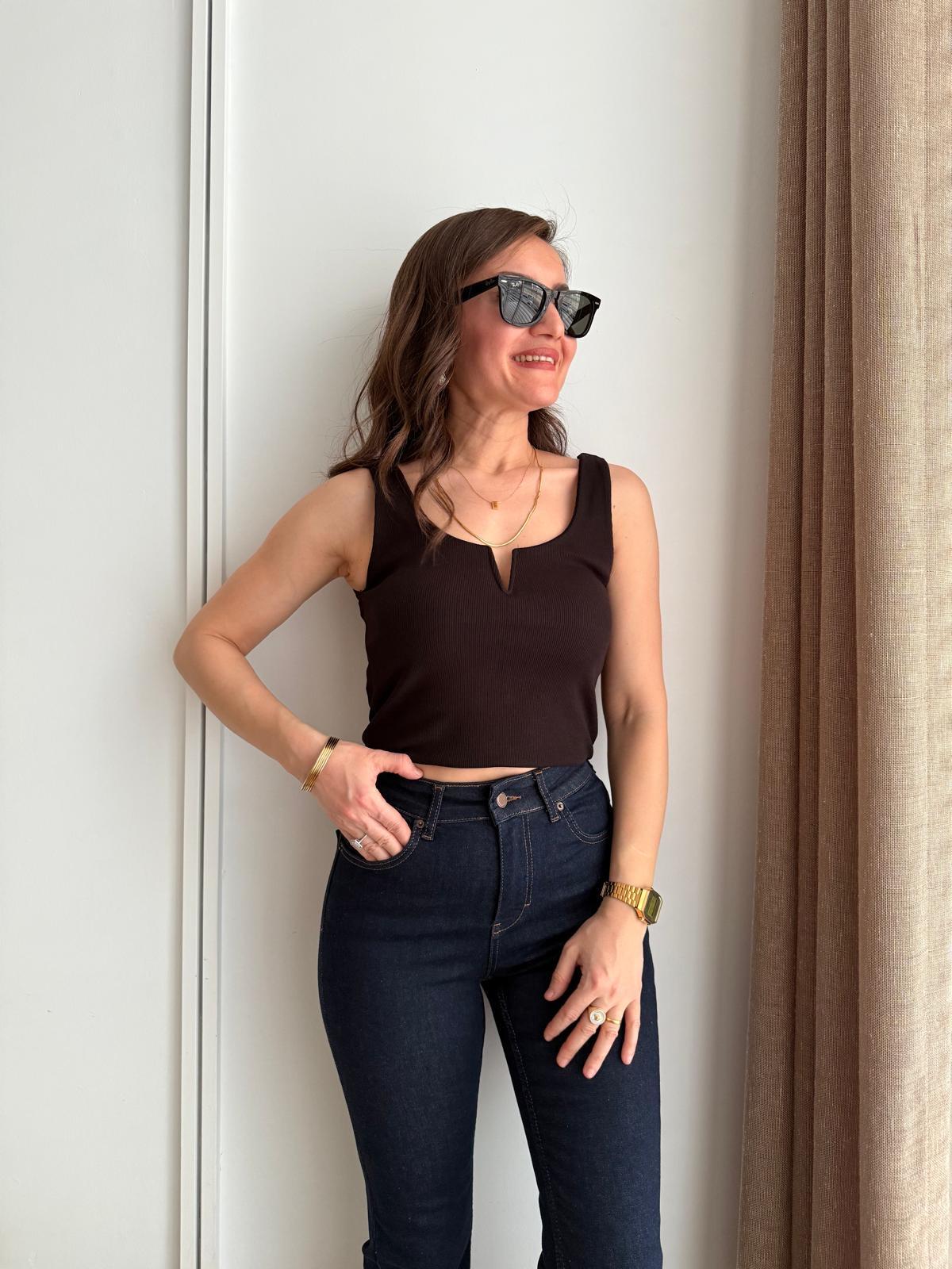 Siyah V Dekolte Detaylı Fitilli Atlet 3796