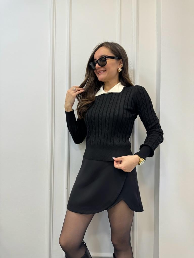 Siyah Yaka Detaylı Triko Bluz 4150