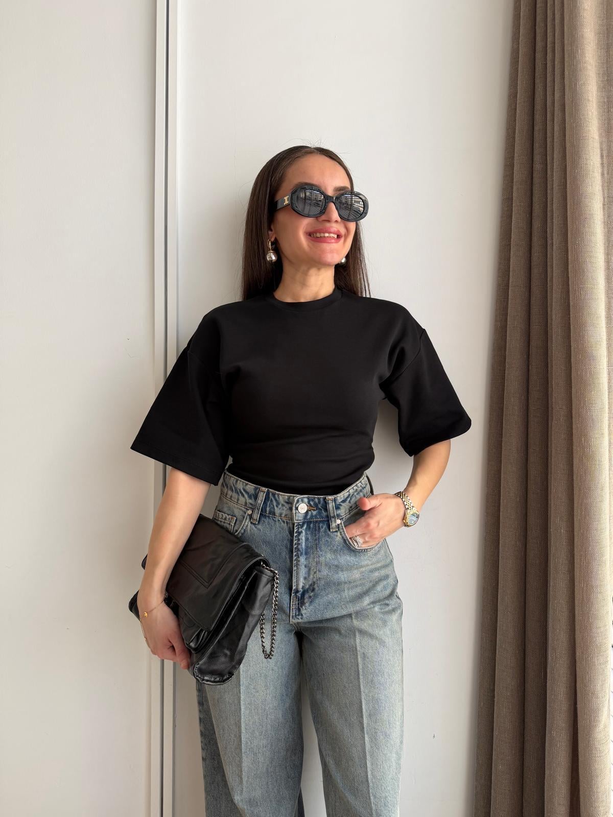 Siyah Yan Drapeli Tshirt 261003