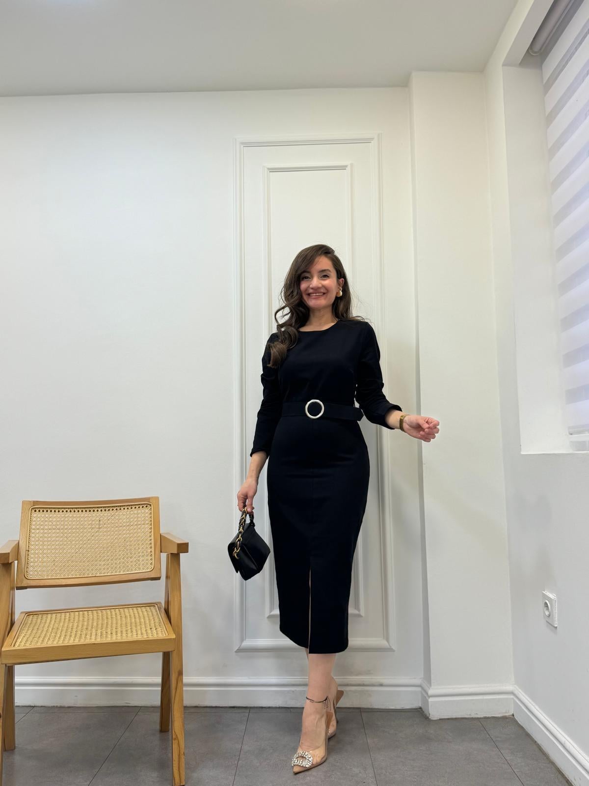 Siyah Yırtmaç Detaylı Gabardin Kumaş Elbise 1155