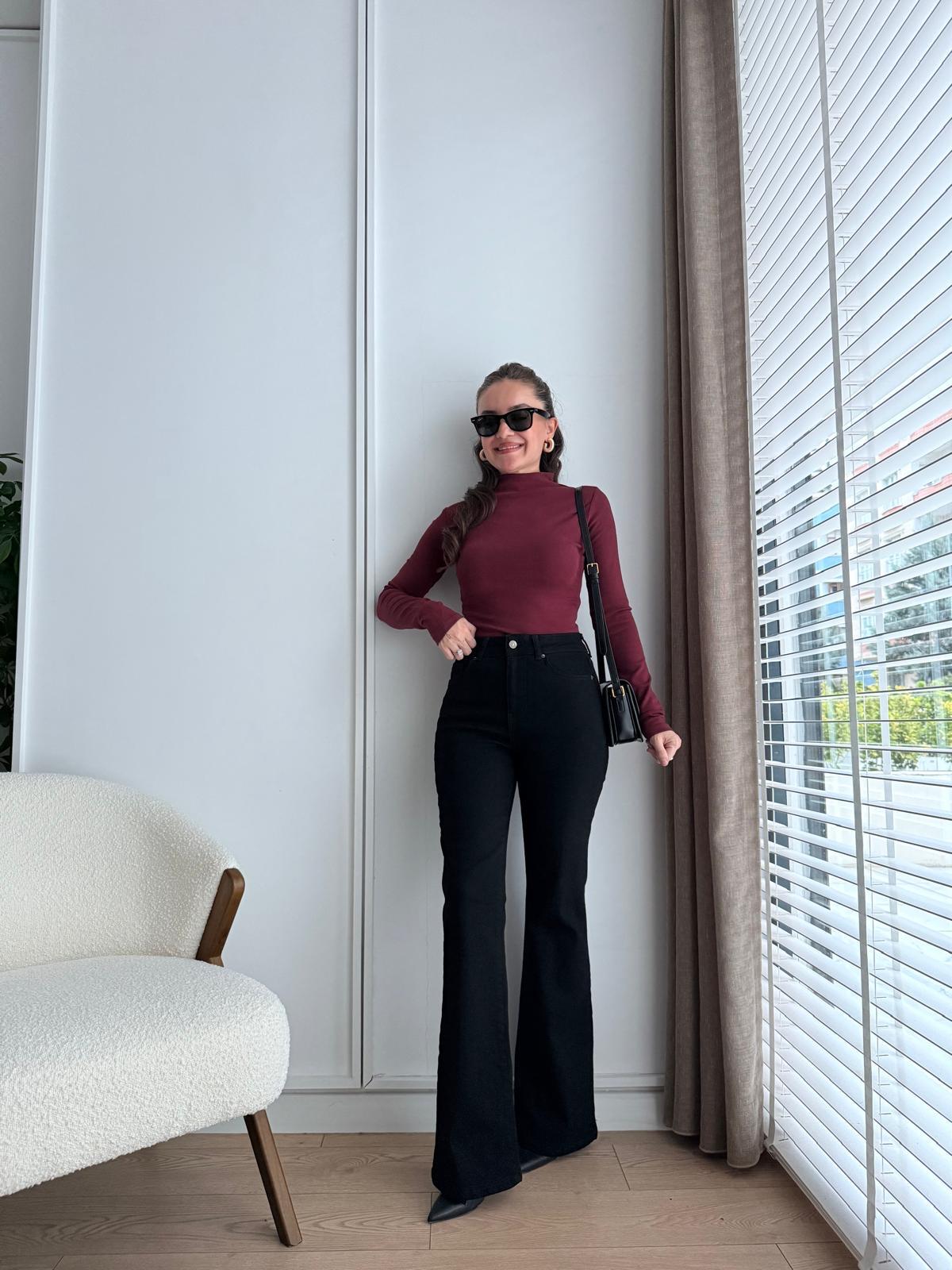 Siyah Yüksek Bel İspanyol Paça Jean 3961