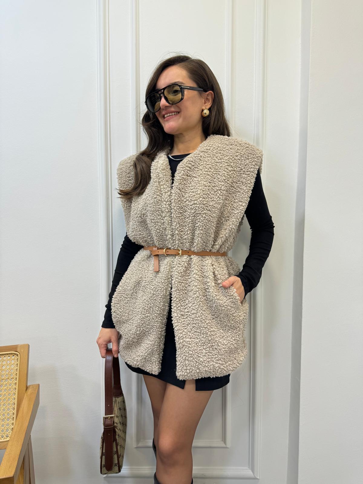 Taş Astarlı Kemerli Teddy Yelek 25500