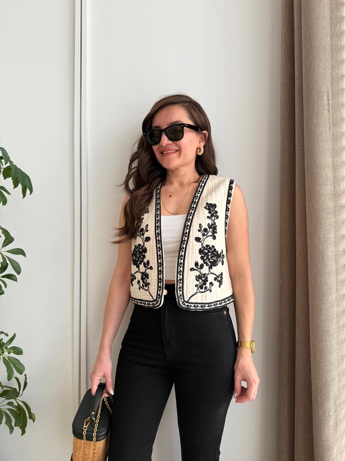 Taş Nakışlı Müslin Yelek 16781